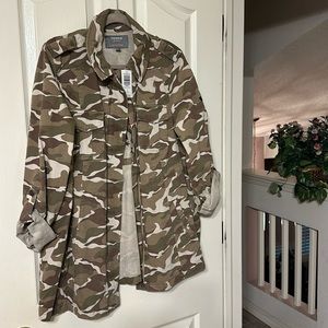 Torrid camouflage embroidered anorak